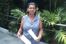 Mulher pede ajuda para se livrar do crack: 'Socorro, não aguento mais'