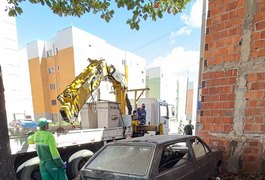 Operação Lata Velha recolhe sucatas abandonadas na parte baixa de Maceió