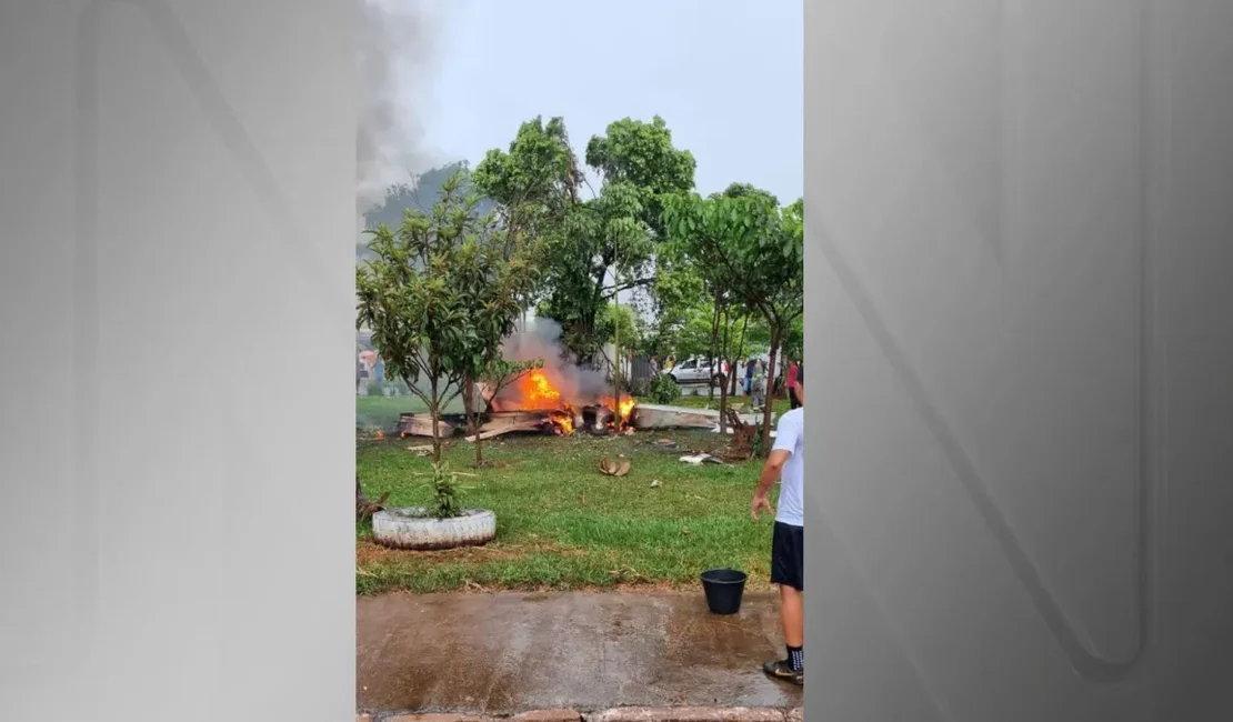 Avião de pequeno porte cai no interior de São Paulo e deixa mortos