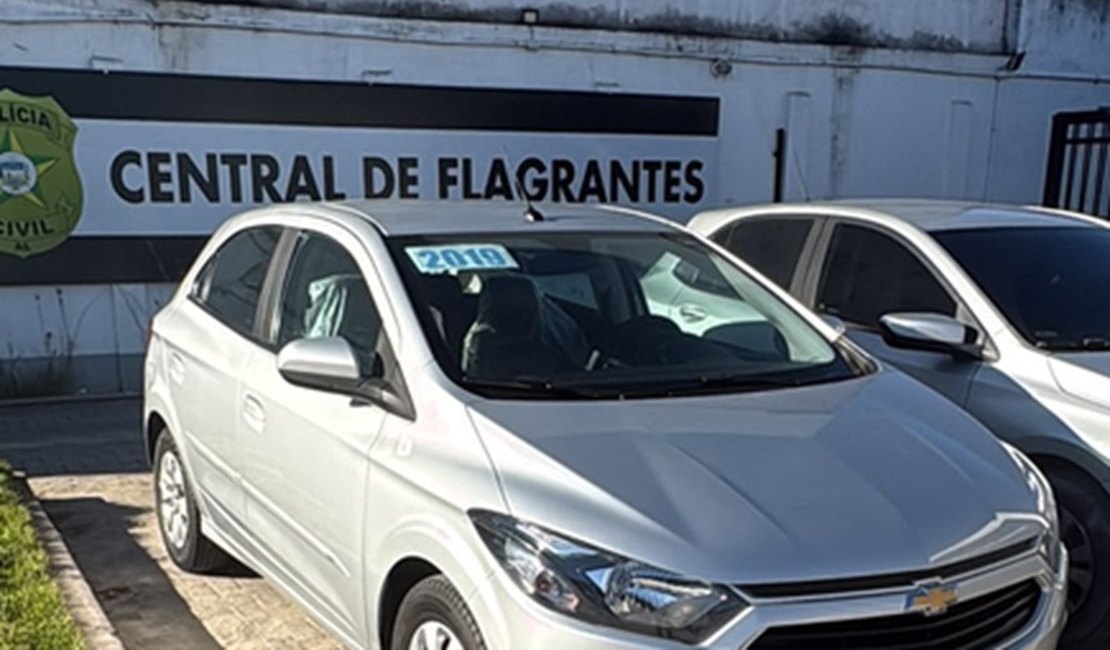 Guarnição do 13° BPM prende dois homens com carro roubado no bairro do Feitosa
