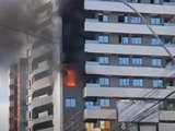 Incêndio atinge apartamento em prédio residencial na Ponta Verde