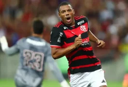 Flamengo perde De la Cruz para duelo contra o Palmeiras