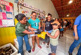Alagoas sem Fome faz doação de uma tonelada de peixes no alto sertão