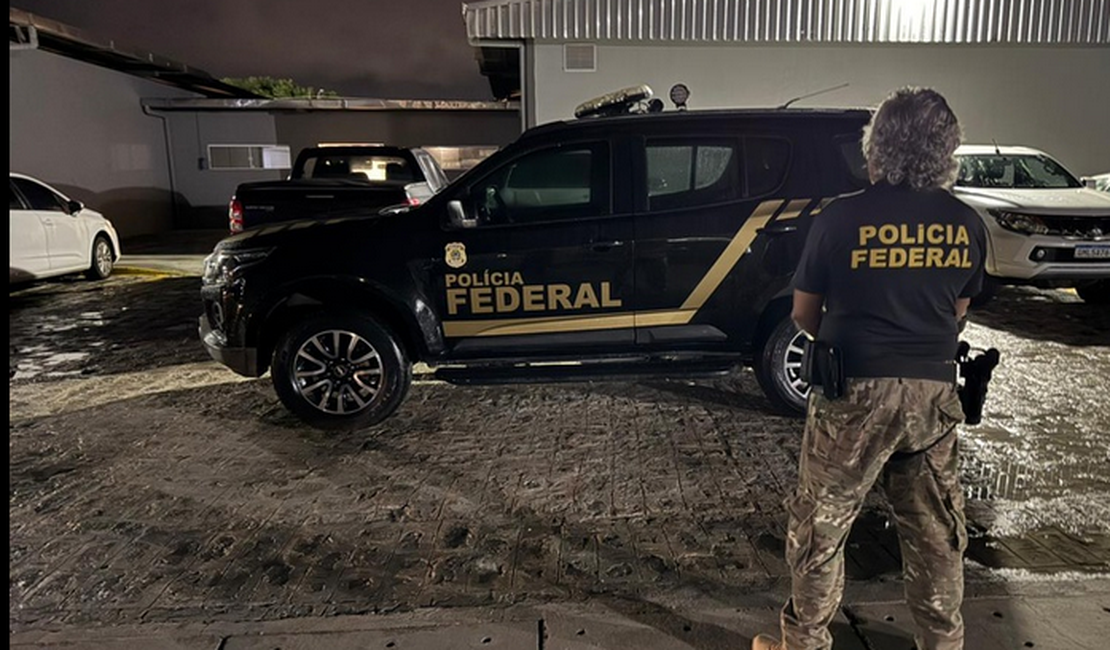 Força integrada cumpre mandados em AL e outros estados contra organização criminosa envolvida em lavagem de dinheiro e tráfico de drogas