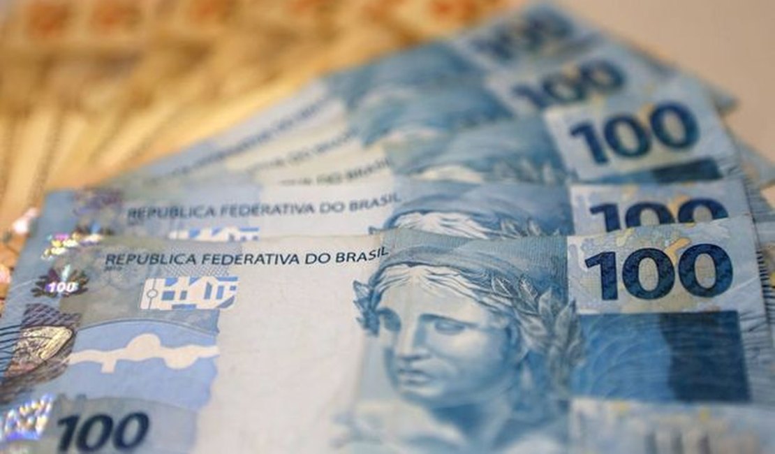 Receita paga hoje mais de R$ 29 milhões em restituição a alagoanos; veja se tem direito