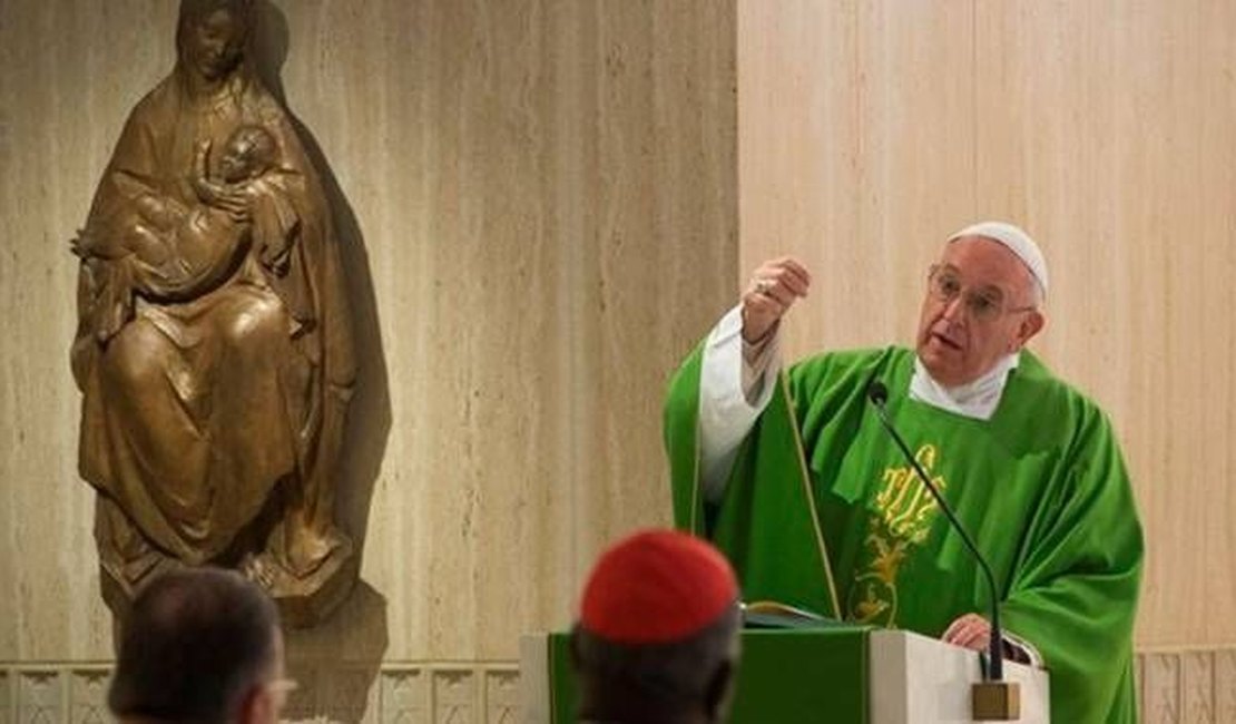 Papa condena o escândalo da vida dupla: Vão à Missa, mas não vivem como cristãos