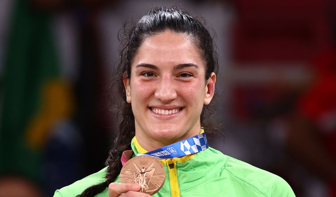 Mayra Aguiar conquista bronze no judô na Olimpíada de Tóquio