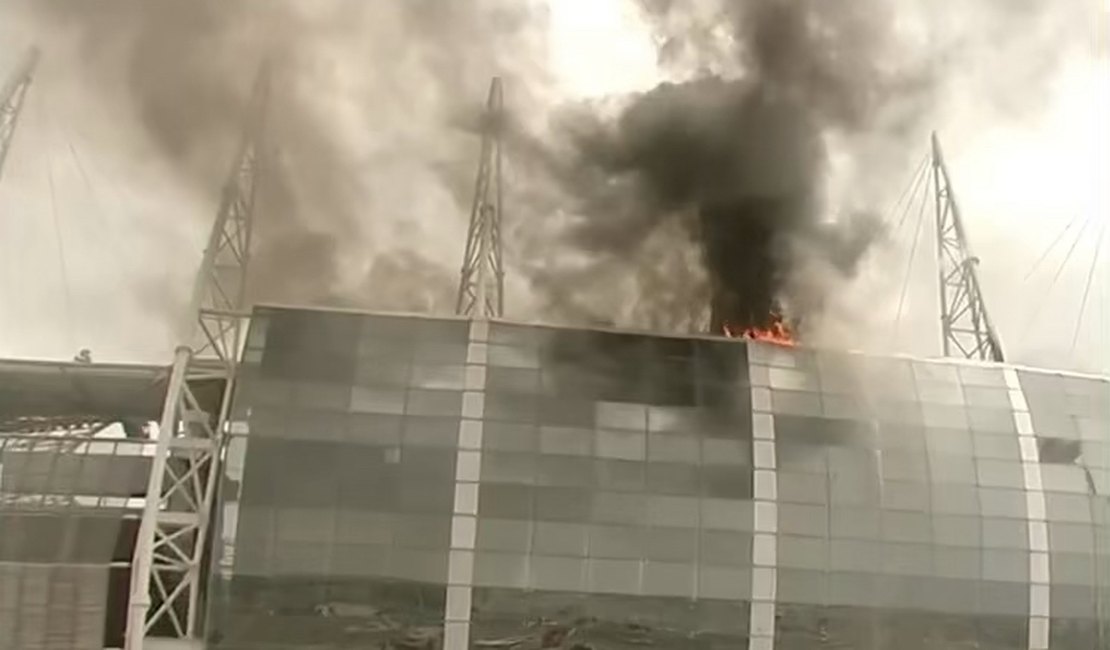 Incêndio atinge Arena Castelão, em Fortaleza; duas pessoas ficam feridas