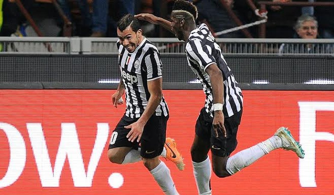 Juventus vence Milan e aumenta vantagem
