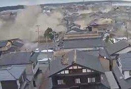 Após série de terremotos ﻿de até 7,6 graus, ﻿Japão emite alerta de tsunami