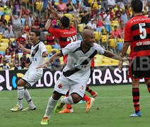 Com erro da arbitragem, Vasco perde para o Flamengo por 2 a 1