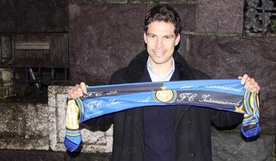 Hernanes assina com a Internazionale