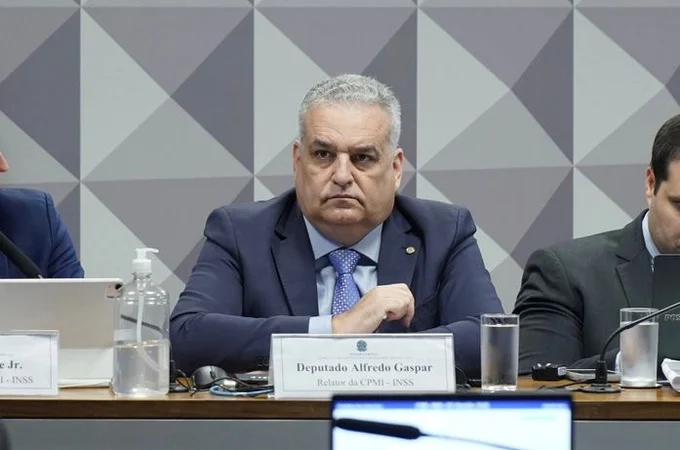 Mais de 200 indiciamentos: Alfredo Gaspar avança na fase final do relatório da CPMI que investiga crime contra aposentados e pensionistas