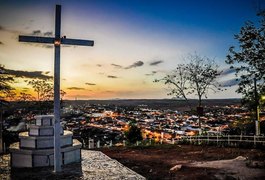 Homem tem casa invadida e é morto a tiros no Sertão de Alagoas