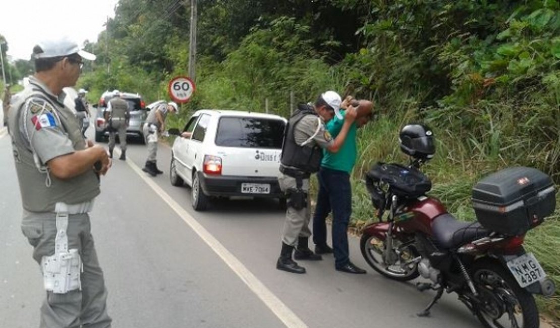 Bptran autua 167 veículos em operações na capital e interior