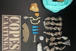 Adolescente é flagrado com drogas em bolsa durante ação policial em Piranhas