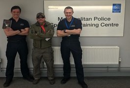 Comandante do 3º BPM participa de instruções com a Polícia Metropolitana de Londres