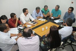 Prefeitura e Casal firmam acordo para fechar obras abertas nas ruas de Arapiraca