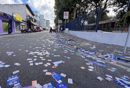 Arapiraca amanhece coberta de santinhos no dia do 1º turno da eleição