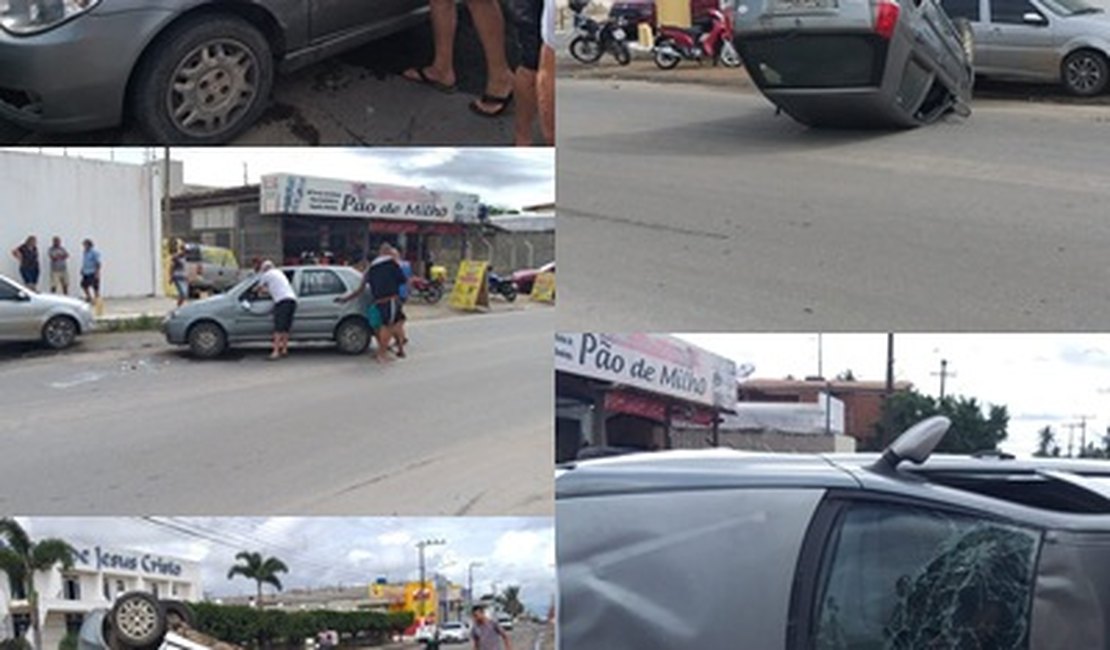 Veículo capota no bairro Brasiliana, em Arapiraca