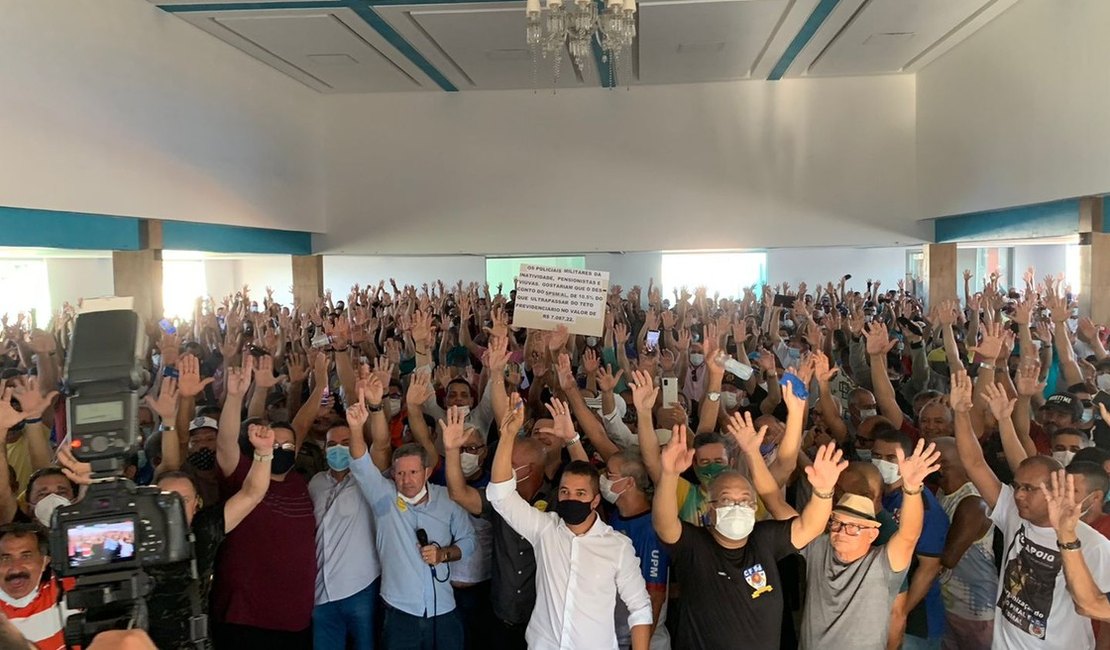 Governo de Alagoas agenda reunião com lideranças da Polícia Militar