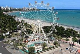 Ministério Público cobra informações e acompanha implantação de roda gigante na orla de Maceió