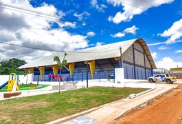 Prefeito Luciano Barbosa inaugura, nesta segunda (19), Ginásio de Esportes no povoado Baixa da Onça