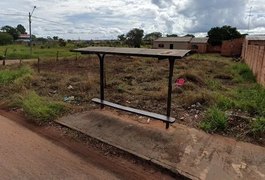 Mulher tenta atropelar ex-cunhada por causa de fofoca entre familiares