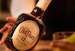 Homem tenta furtar garrafa de whisky em estabelecimento comercial e é preso em flagrante no Centro de Arapiraca