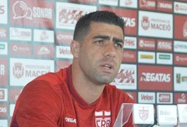 Jogador do CRB é suspenso após exame de antidoping positivo