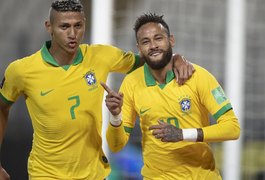 Com três gols de Neymar, Brasil vence o Peru de virada e lidera Eliminatórias