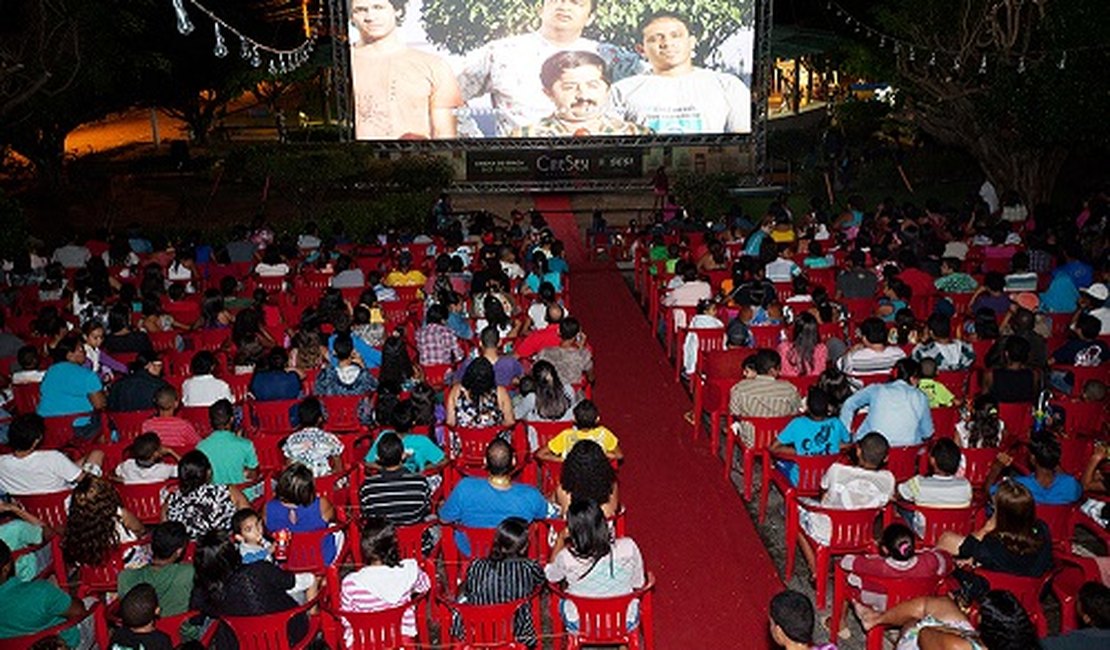 Cine Sesi estende seu tapete vermelho em Murici para sessões de cinema ao ar livre