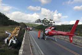 Acidente com carreta-cegonha no interior de Alagoas deixa quatro feridos