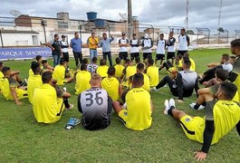 Após conversa com diretoria e comissão técnica, elenco do ASA faz treino coletivo