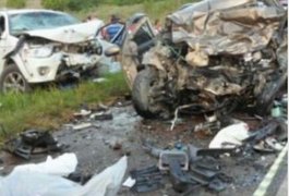 Ex-prefeita Ângela Garrote e outras três vítimas de acidente continuam internadas