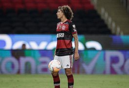 Willian Arão fratura dedo do pé em casa e vira problema para o Flamengo na reta final