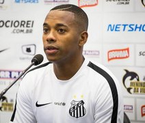 Santos e Robinho anunciam suspensão de contrato