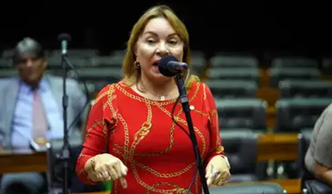 INSS: Mendonça decide por tornozeleira em caso de deputada do Ceará