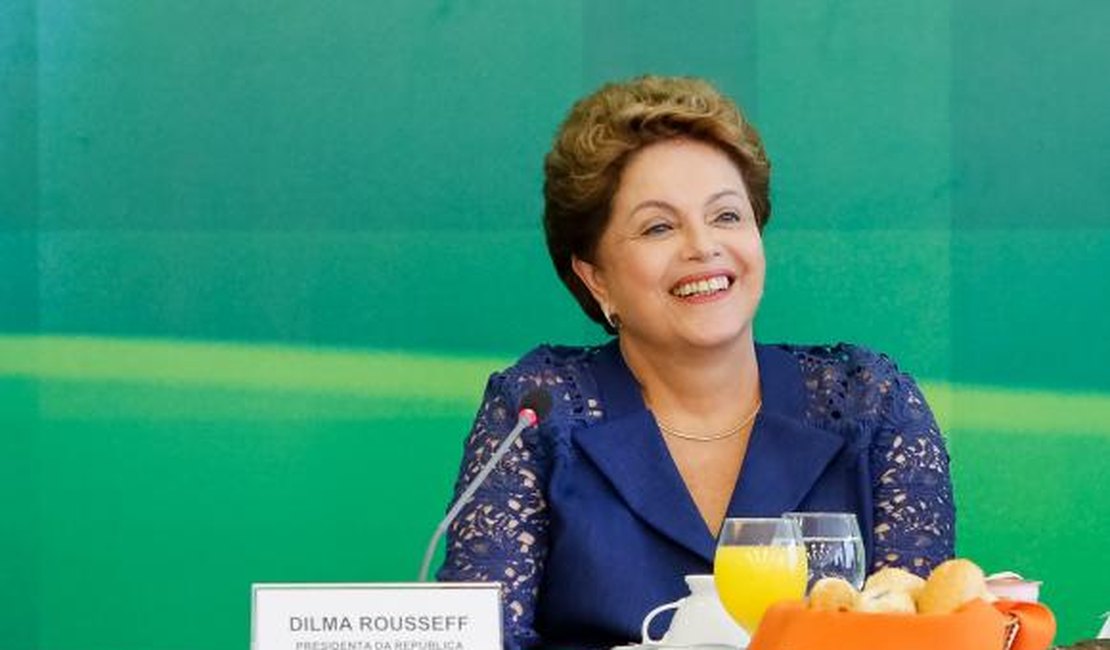 Dilma anuncia mais 13 nomes do novo ministério