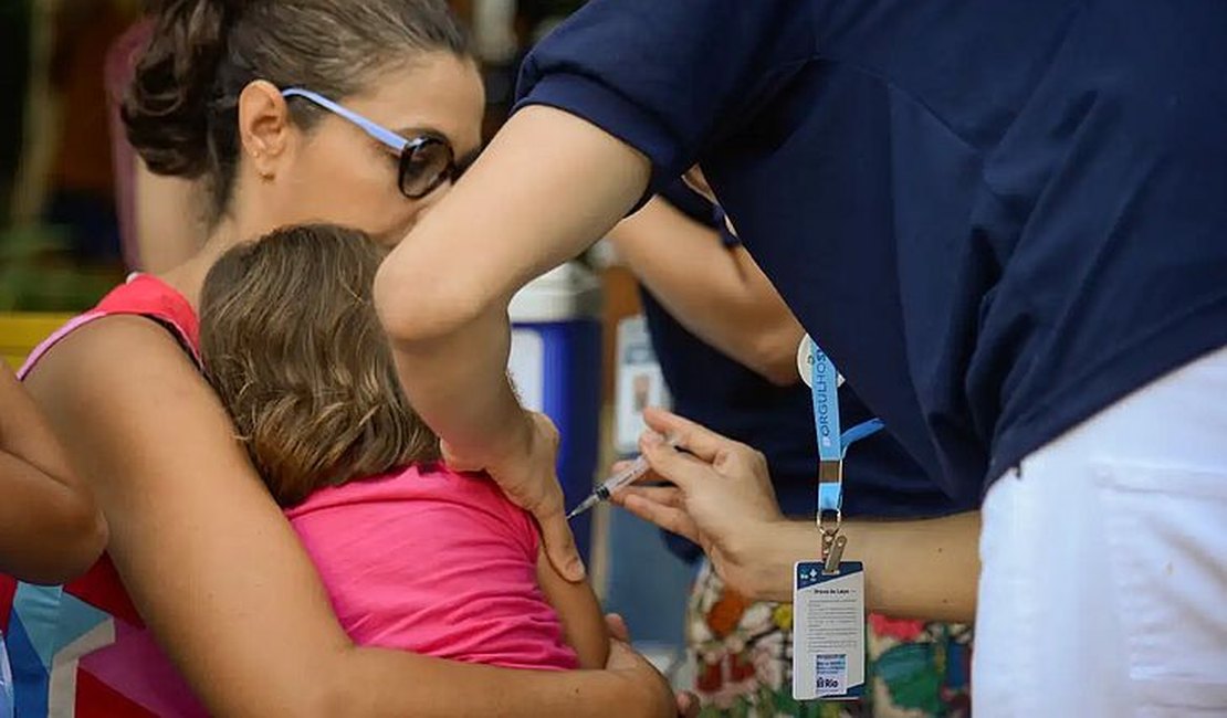 Chegada do inverno eleva casos de síndrome respiratória no país, diz Fiocruz