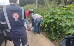 Acidente entre moto e cinquentinha em Arapiraca