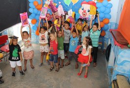 Dia das Crianças: brinquedos são doados a creches e escolas municipais de Arapiraca