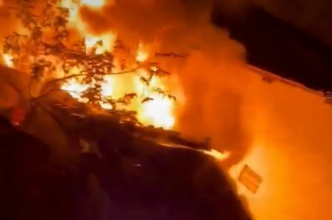 Incêndio atinge borracharia perto da entrada de Palmeira dos Índios