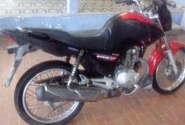 Polícia recupera veículo roubado, no Brisa do Lago, em Arapiraca