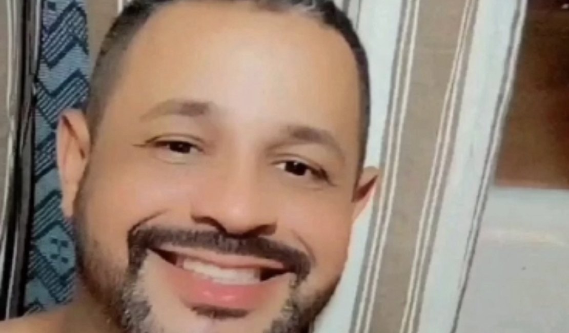 Vídeo. Homem é assassinado com facadas dentro de supermercado em Alagoas