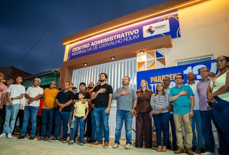 Traipu 134 anos: Prefeitura inaugura Centro Administrativo e entrega ambulância ao Povoado Santa Cruz