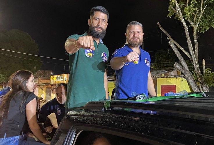 Caravana de ﻿Thiago Prado e Fábio Costa percorre bairros de Maceió e do interior alagoano