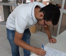 Coronavírus: em colação antecipada, estudantes de áreas da saúde são diplomados pela Ufal