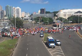 Protestos e paralisações são registrados por todo o País nesta sexta-feira