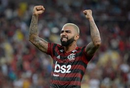 Gabriel iguala marca de Zico e bate recorde de Hernane no Flamengo